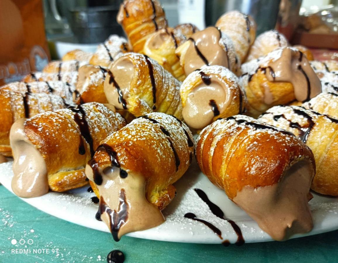Hotel Garisenda -B&B&Brunch in centro a Riccione- Exterior foto