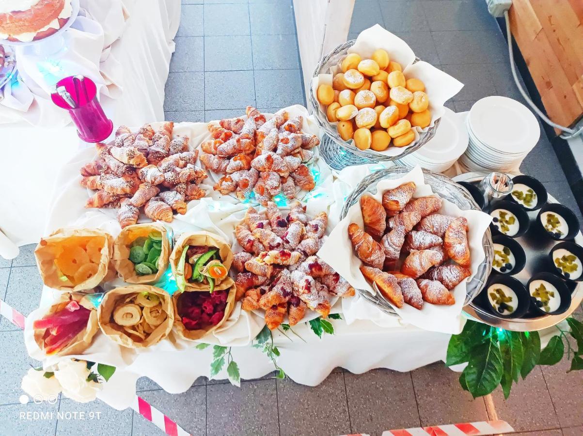 Hotel Garisenda -B&B&Brunch in centro a Riccione- Exterior foto