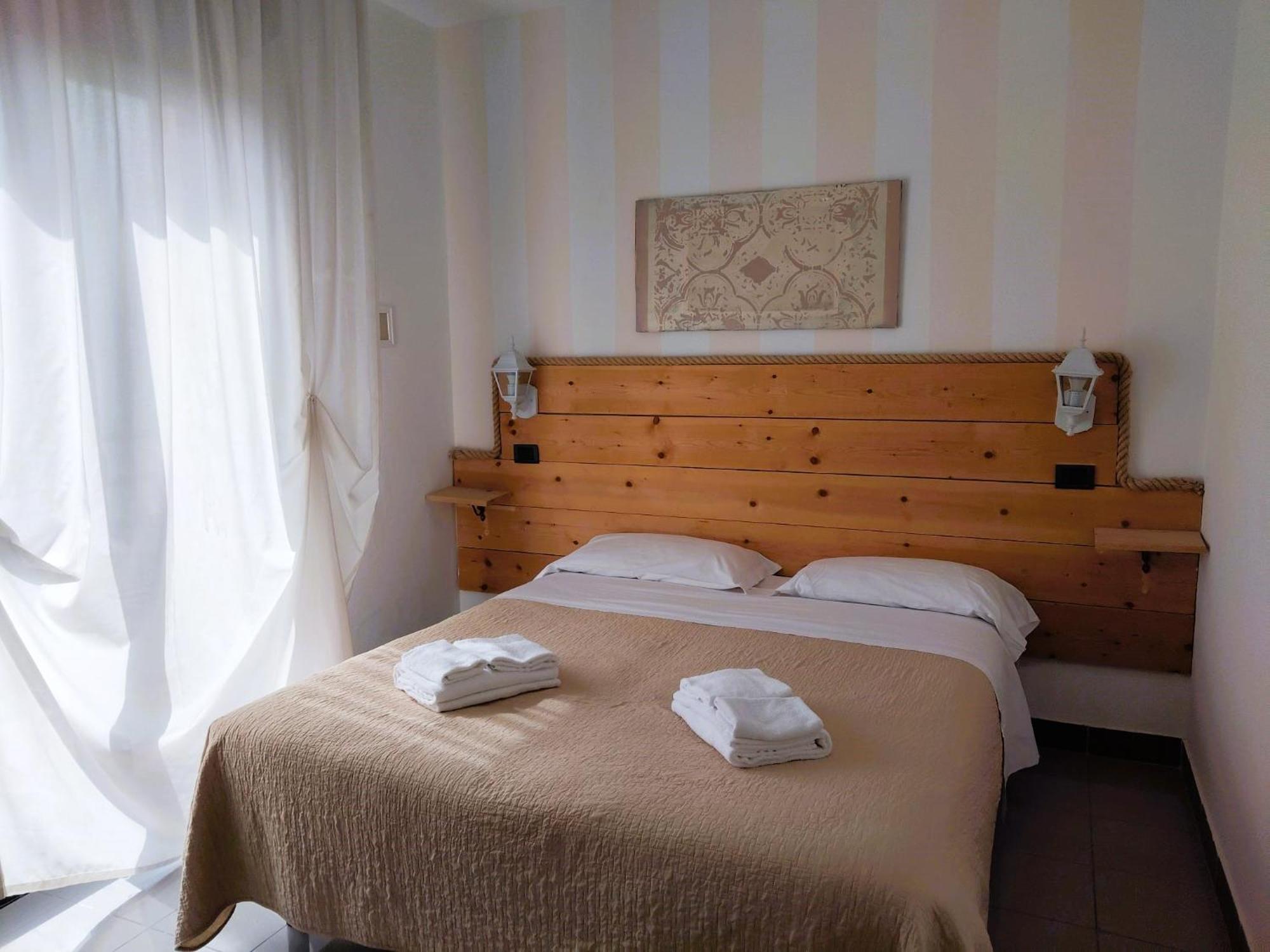 Hotel Garisenda -B&B&Brunch in centro a Riccione- Exterior foto