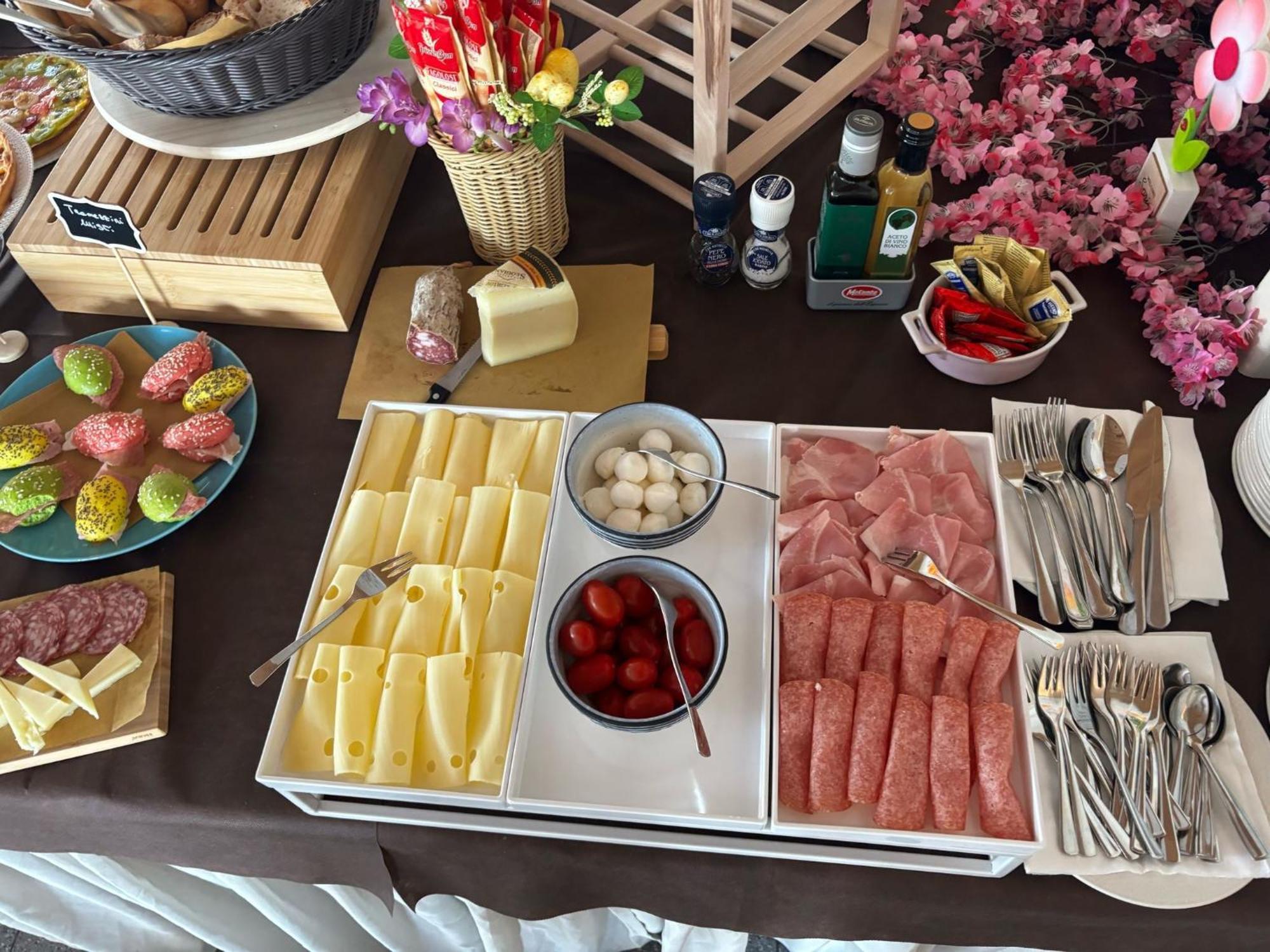 Hotel Garisenda -B&B&Brunch in centro a Riccione- Exterior foto